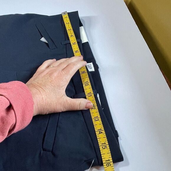 Gap size 8 NWT cropped skinny ankle mid rise stretch. - Picture 3 of 10